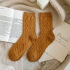 Winterliche Wollsocken für Damen - warm und stilvoll