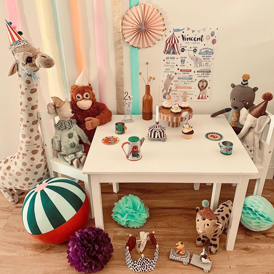 Giraffen Plüschtier - Detailansicht des hochwertigen Stofftiers