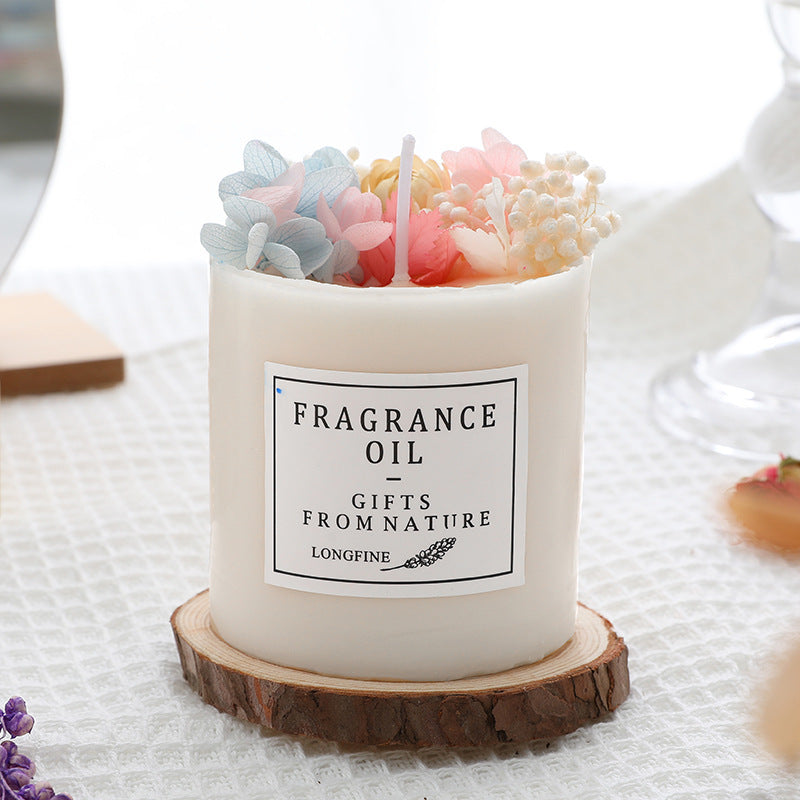 Dekorative Kerze mit getrockneten Blumen - verschiedene Designs