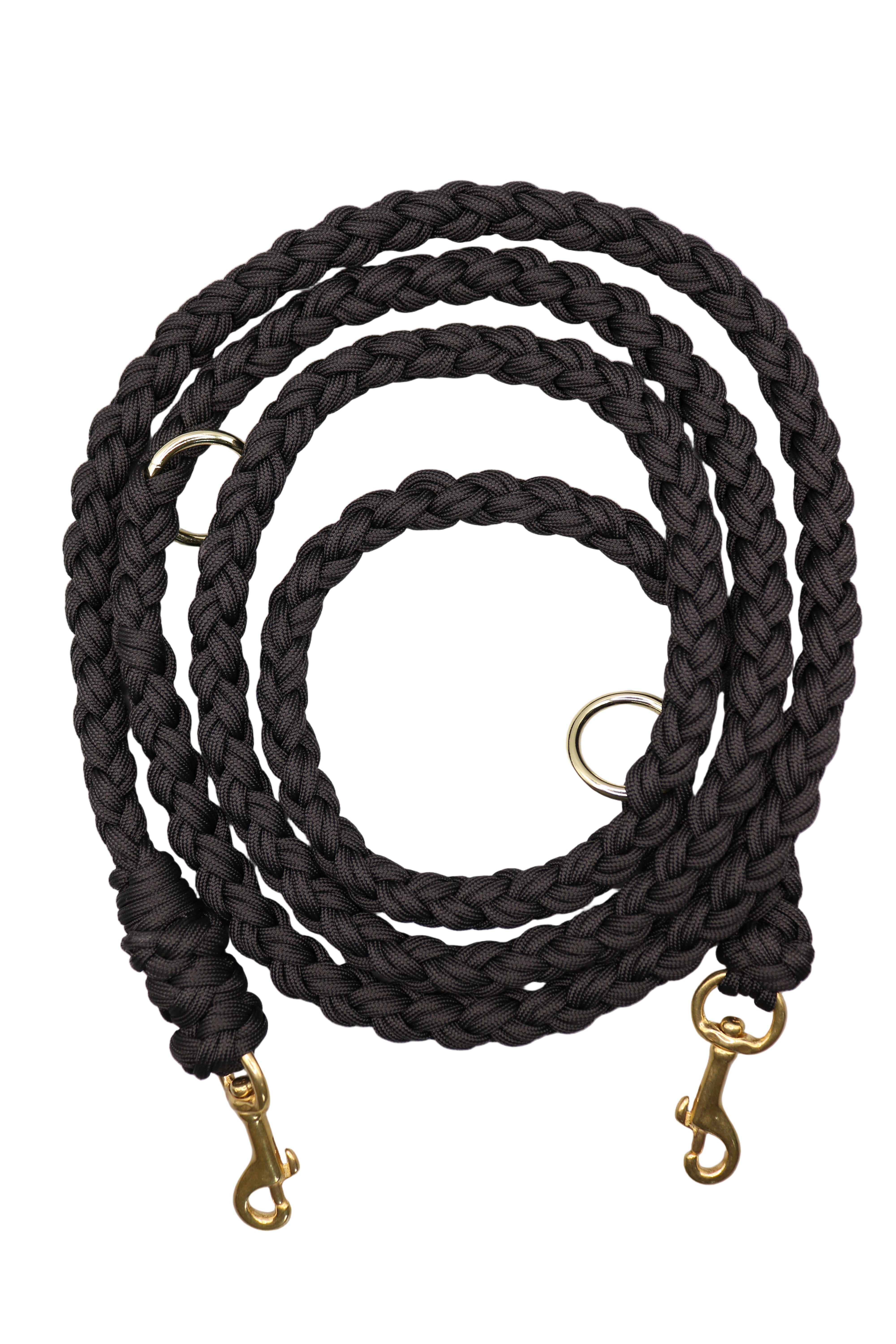 Schwarze Paracord Hundeleine handgefertigt mit Messingkarabiner - Detailansicht der hochwertigen Verarbeitung