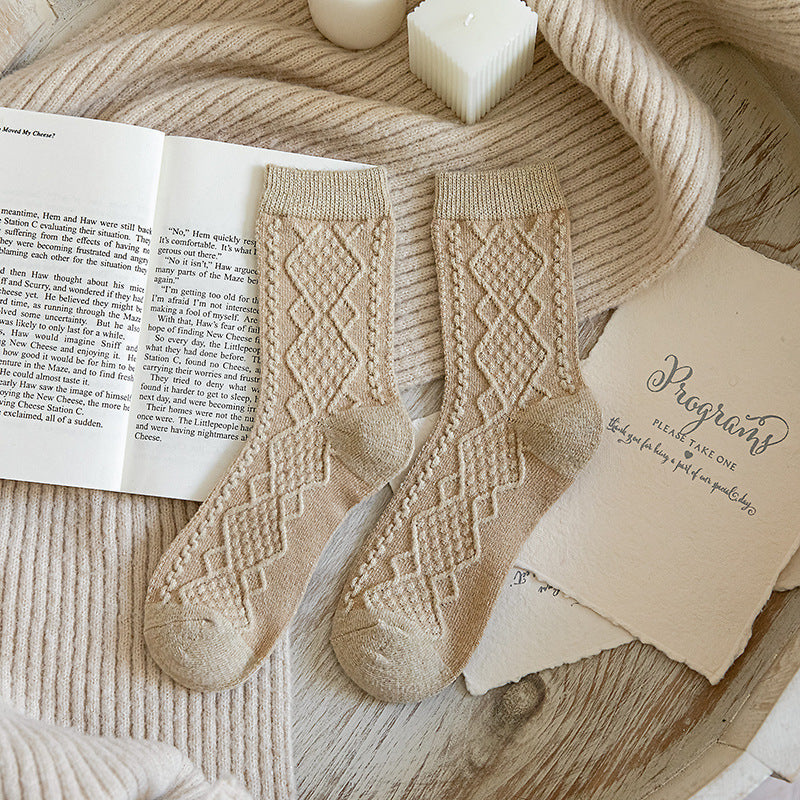 Gemusterte Damen-Wollsocken in verschiedenen Farben und Mustern